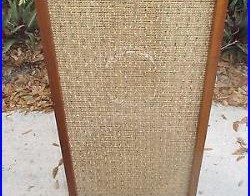 1960s ACOUSTIC RESEARCH AR2 SPEAKER on LEGS + Label + Tested + SOUNDS GREAT + NR