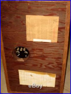 1- Acoustic Research AR3 Vintage Speaker for Parts or Repair