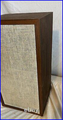 1 Acoustic Research AR-4x Bookshelf Speaker Single