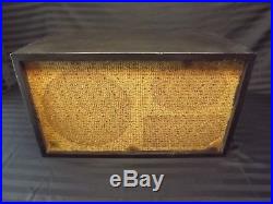 2 Vintage Acoustic Research AR-2A Wood case Loud Speakers Tested Working AR2A