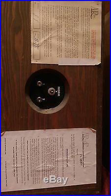 4 Acoustic Research AR-4x Speakers, Vintage HI-FI speakers 4 Acoustic Research AR-4x Speakers, Vintage HI-FI speakers