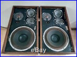 ACOUSTIC RESEARCH AR2a Speakers
