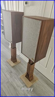 ACOUSTIC RESEARCH AR3a Speakers European Cabinets