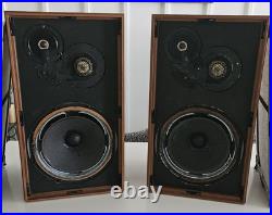 ACOUSTIC RESEARCH AR3a Speakers European Cabinets ACOUSTIC RESEARCH AR3a Speakers European Cabinets