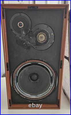 ACOUSTIC RESEARCH AR3a Speakers European Cabinets