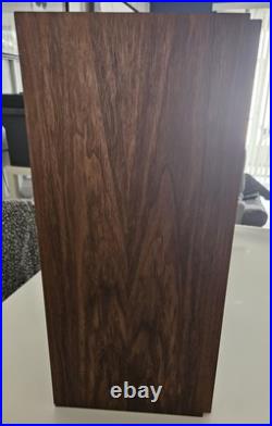 ACOUSTIC RESEARCH AR3a Speakers European Cabinets