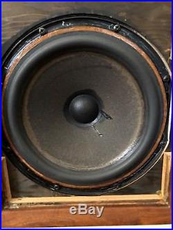 ACOUSTIC RESEARCH AR3a Speakers in very good condition with granite flat