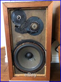 ACOUSTIC RESEARCH AR3a Speakers in very good condition with granite flat
