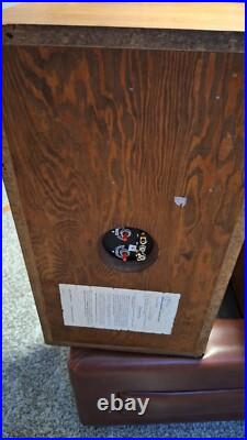 ACOUSTIC RESEARCH AR-2AX Pair SPEAKERS Sounds Great No Cover No Return