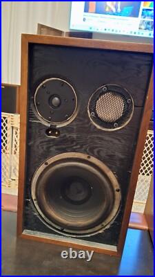 ACOUSTIC RESEARCH AR-2AX Pair SPEAKERS Sounds Great No Cover No Return