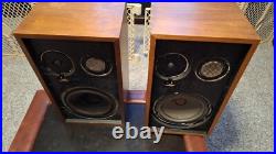 ACOUSTIC RESEARCH AR-2AX Pair SPEAKERS Sounds Great No Cover No Return