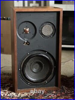 ACOUSTIC RESEARCH AR-2AX Speakers READ