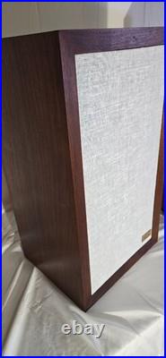 ACOUSTIC RESEARCH AR-3A Speakers Pair used fully restored ACOUSTIC RESEARCH AR-3A Speakers Pair used fully restored