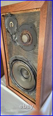 ACOUSTIC RESEARCH AR-3A Speakers Pair used fully restored ACOUSTIC RESEARCH AR-3A Speakers Pair used fully restored