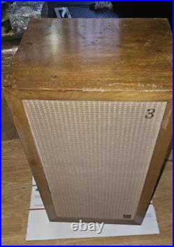 ACOUSTIC RESEARCH AR 3 SPEAKER, ONE SPEAKER ONLY RARE SERIAL No. 0524 ACOUSTIC RESEARCH AR 3 SPEAKER, ONE SPEAKER ONLY RARE SERIAL No. 0524
