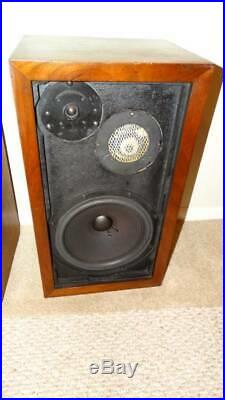 ACOUSTIC RESEARCH AR-3a SPEAKERS