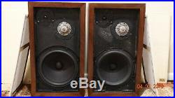 ACOUSTIC RESEARCH AR-3a SPEAKERS NICE LOOKING, GREAT SOUND