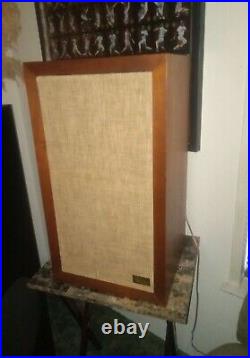 ACOUSTIC RESEARCH AR 3a SPEAKERS, RESTORED, Walnut Cases, Original Boxes