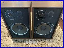 ACOUSTIC RESEARCH AR-7 SPEAKERS (2), Excellent