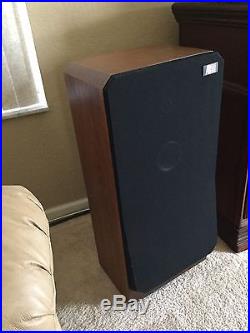 ACOUSTIC RESEARCH AR 91 SPEAKERS