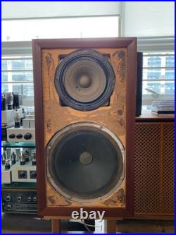 AR1 acoustic research early version speakers