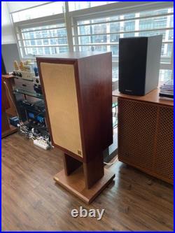 AR1 acoustic research early version speakers