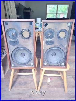 AR2ax Acoustic Research Speakers