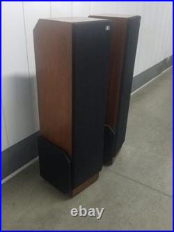 AR9 tower loudspeakers Acoustic Research Teledyne great condition made in USA