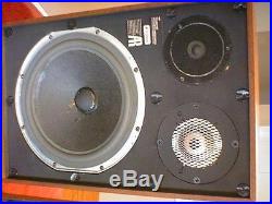 AR-11 Speakers Teledyne Acoustic Research in Good Working Condition (Pair) USA