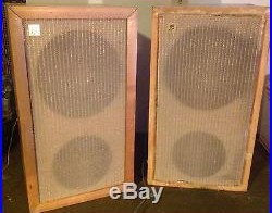 AR-1 Acoustic Research Speakers Pair Vintage Loudspeakers no reserve