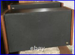 AR 210b Walnut Two Way Circa 1976 Speakers Perfect Wood Sound Is Awesome Too