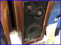 AR 3 Acoustic Research speakers