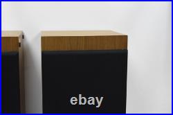 AR Acoustic Research AR-16 2-Way Large Bookshelf Stereo Speakers Vintage 1970's