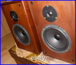 AR Acoustic Research Connoisseur 20c Bookshelf Speakers Pair Vintage