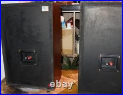 AR Acoustic Research Connoisseur 20c Bookshelf Speakers Pair Vintage Used