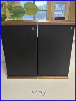 AR Acoustic Research TSW 210B Bookshelf Speakers? Made in USA? Working Read
