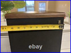 AR Acoustic Research TSW 210B Bookshelf Speakers? Made in USA? Working Read