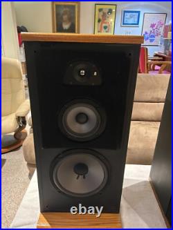 AR Acoustic Research Vintage TSW 510 Speakers, Great Condition, Oak