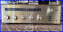 AR Model W Vintage Stereo Receiver Acoustic Research