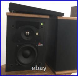 AR TSW 115p teledyne acoustic research powered bookshelf speakers