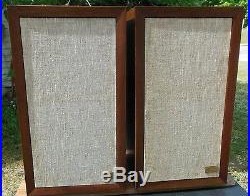 A PAIR OF VINTAGE ACOUSTIC RESEARCH AR3a SPEAKERS With VERY GOOD WALNUT CABINETS