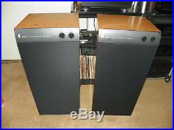 Accoustic Research SRT-330 Speakers