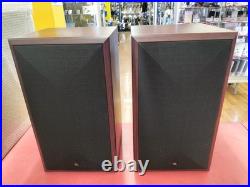 Acoustic Research 208HO Bookshelf Speakers 2-Way Bass Reflex Pair