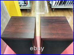 Acoustic Research 208HO Bookshelf Speakers 2-Way Bass Reflex Pair
