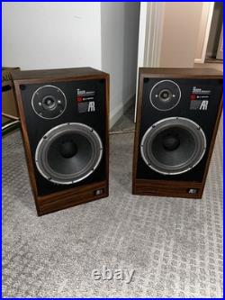 Acoustic Research AR18J HiFi Bookshelf Speakers. Serviced. Sound fantastic