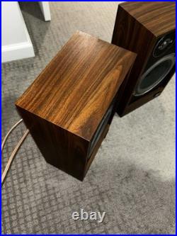 Acoustic Research AR18J HiFi Bookshelf Speakers. Serviced. Sound fantastic