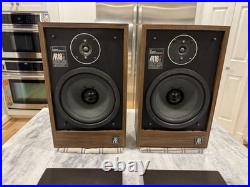 Acoustic Research AR18s Bookshelf Speakers Excellent Shape, Refoamed, Tested