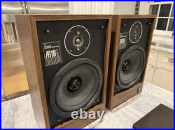 Acoustic Research AR18s Bookshelf Speakers Excellent Shape, Refoamed, Tested