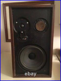 Acoustic Research AR2ax Speakers