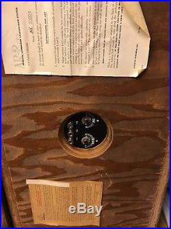 Acoustic Research AR2ax Speakers. Acoustic Suspension, Vintage Pair